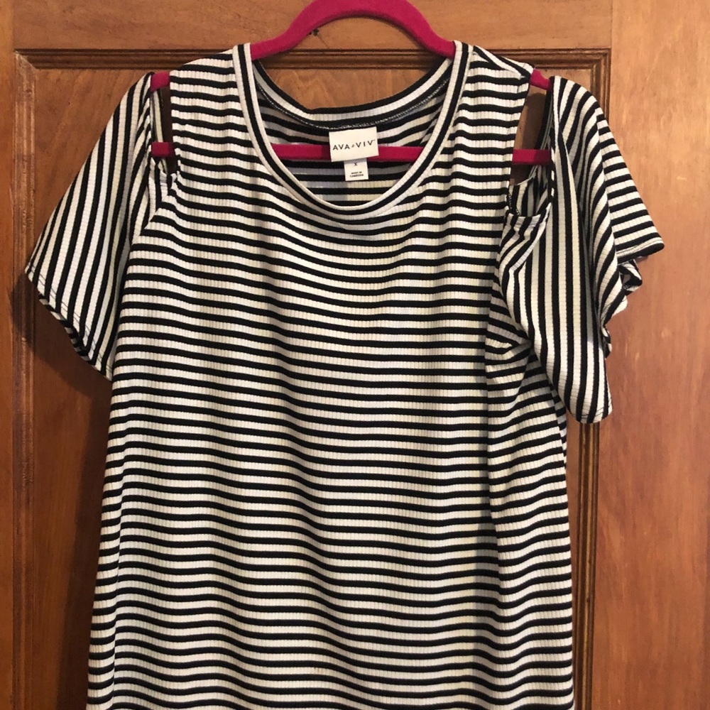 Ava and Viv Striped Cold Shoulder Top